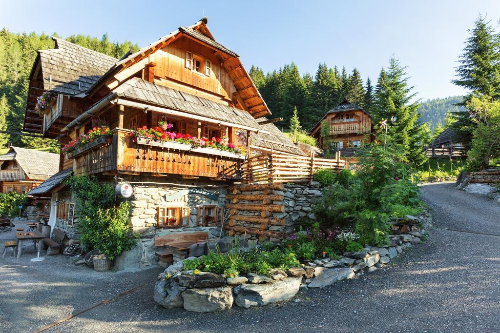 Hotel Almdorf Seinerzeit Wiedweg Exterior foto