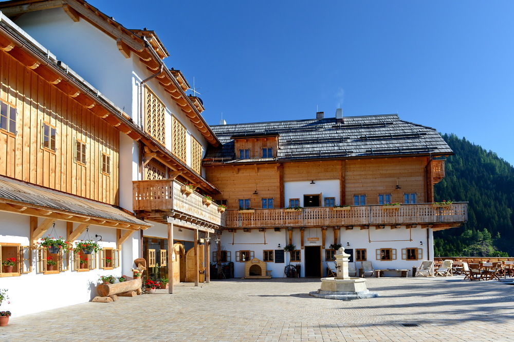 Hotel Almdorf Seinerzeit Wiedweg Exterior foto